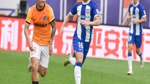 曹永竞呼吁：新赛季策略革新，职业球员须无畏挑战、勇于突破